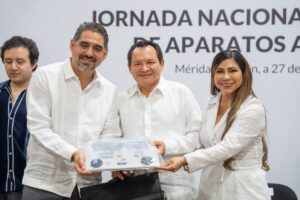 El bienestar es autonomía: Renacimiento Maya entrega apoyos auditivos