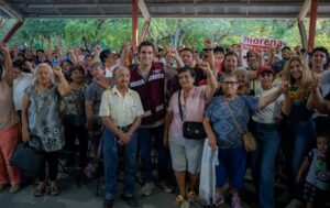 Gino Segura refrenda la unidad de Morena en Quintana Roo con recorrido y Asamblea Informativa en Cancún