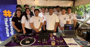 UPY lleva demostración de robótica a familias de Ucú con el equipo RoboKaan