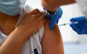 OPS emite alerta para aumentar la vacunación por el brote de sarampión en América
