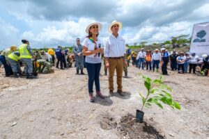 Desde Caobas, Mara Lezama suma a Quintana Roo al Programa Nacional de Reforestación con más de 12 mil árboles (+Vídeo)