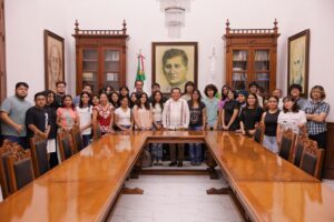 Jóvenes que presentarán examen de control a la UNAM recibirán respaldo del Gobierno de Yucatán