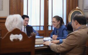 Presidenta Claudia Sheinbaum Pardo conversa con el presidente de Brasil