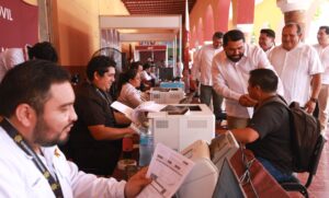 En lo que va de 2026, más de 11,900 yucatecas y yucatecos han sido atendidos en la Ventanilla Única Estatal Móvil 