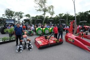 Moderniza Gobierno de Mara Lezama el campo de Quintana Roo con maquinaria para elevar la productividad de 73 productores (+Vídeo)