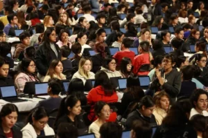 La Presidenta Claudia Sheinbaum pide a la UNAM más austeridad para ampliar cupos de ingreso