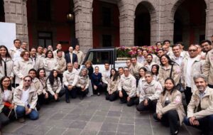 Presidenta Claudia  Sheinbaum Pardo, presenta prototipo de minivehículo eléctrico Olinia para carga