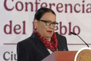 La Secretaria de Gobernación, Rosa Icela Rodríguez, encabeza mañanera ante ausencia de la Presidenta Claudia  Sheinbaum por gripe