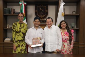 Historias de talento y superación inspiran a las juventudes de Yucatán (+Vídeo)