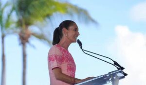 Somos uno mismo, gobierno y pueblo unido jamás será vencido: presidenta; en Quintana Roo 486 mil 167 personas reciben Programas para el Bienestar