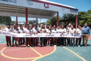 Entrega Mara Lezama nuevo domo a más de 500 estudiantes de secundaria técnica “8 de Octubre”, en Cancún (+Vídeo)