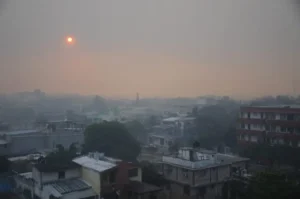 Estudio revela relación entre contaminación atmosférica y aumento en los suicidios