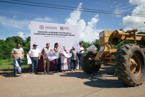 Cumple Renacimiento Maya con carreteras en Oxkutzcab (Vídeo)
