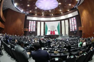 Ricardo Monreal revela cuántos diputados de Morena buscarían la reelección en 2027