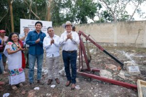 Renacimiento Maya le cumple a productoras y productores del sur con infraestructura apícola y apoyos al campo (Vídeo)