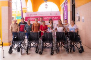 DIF Yucatán acerca apoyos para la movilidad y el autoempleo a familias de Panabá y Sucilá
