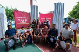 Atiende Mara Lezama en Calderitas, Othón P. Blanco, demandas de más de mil personas con apoyos y trámites resueltos