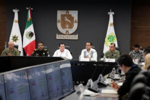 Destacan coordinación y prevención tras paso con saldo blanco del huracán Isaías (+Vídeo)