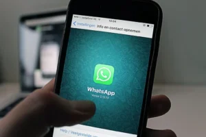 WhatsApp abre las llamadas a personas que no tienen cuenta