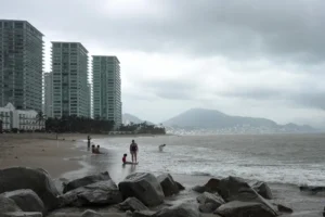 Huracán Trudy amenaza las costas de Jalisco y Colima con lluvias intensas 