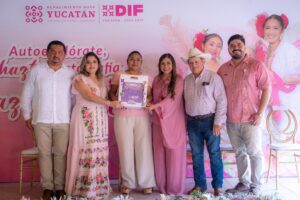 DIF Yucatán entrega prótesis mamarias a mujeres del oriente del estado