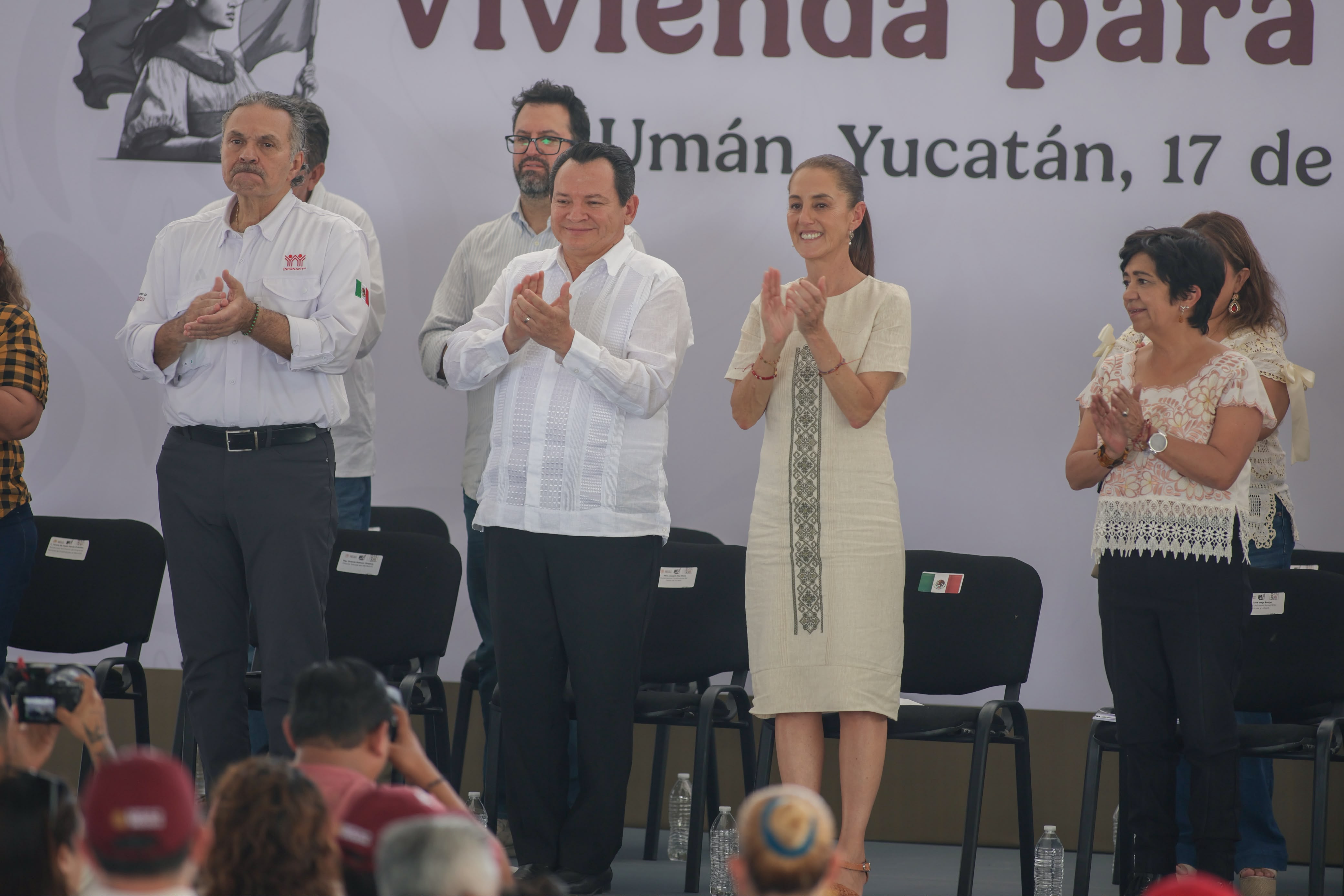  “Cuando vine en campaña prometí que aquí iba a haber una universidad de la salud y lo vamos a cumplir”: Claudia Sheinbaum anuncia en Umán sede de la Rosario Castellanos con Medicina y Enfermería (+Vídeo)