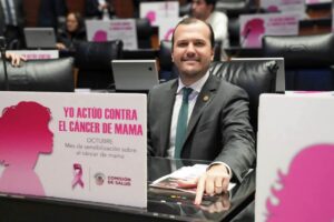 El Senador por Quintana Roo Paco Carrillo Flores aprueba reformas para garantizar protección de niñas, niños y adolescentes en entornos digitales